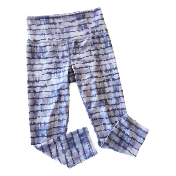 Athleta Elation Printed Capri Purple Tie Dye Womens Small High Rise - Picture 2 of 7